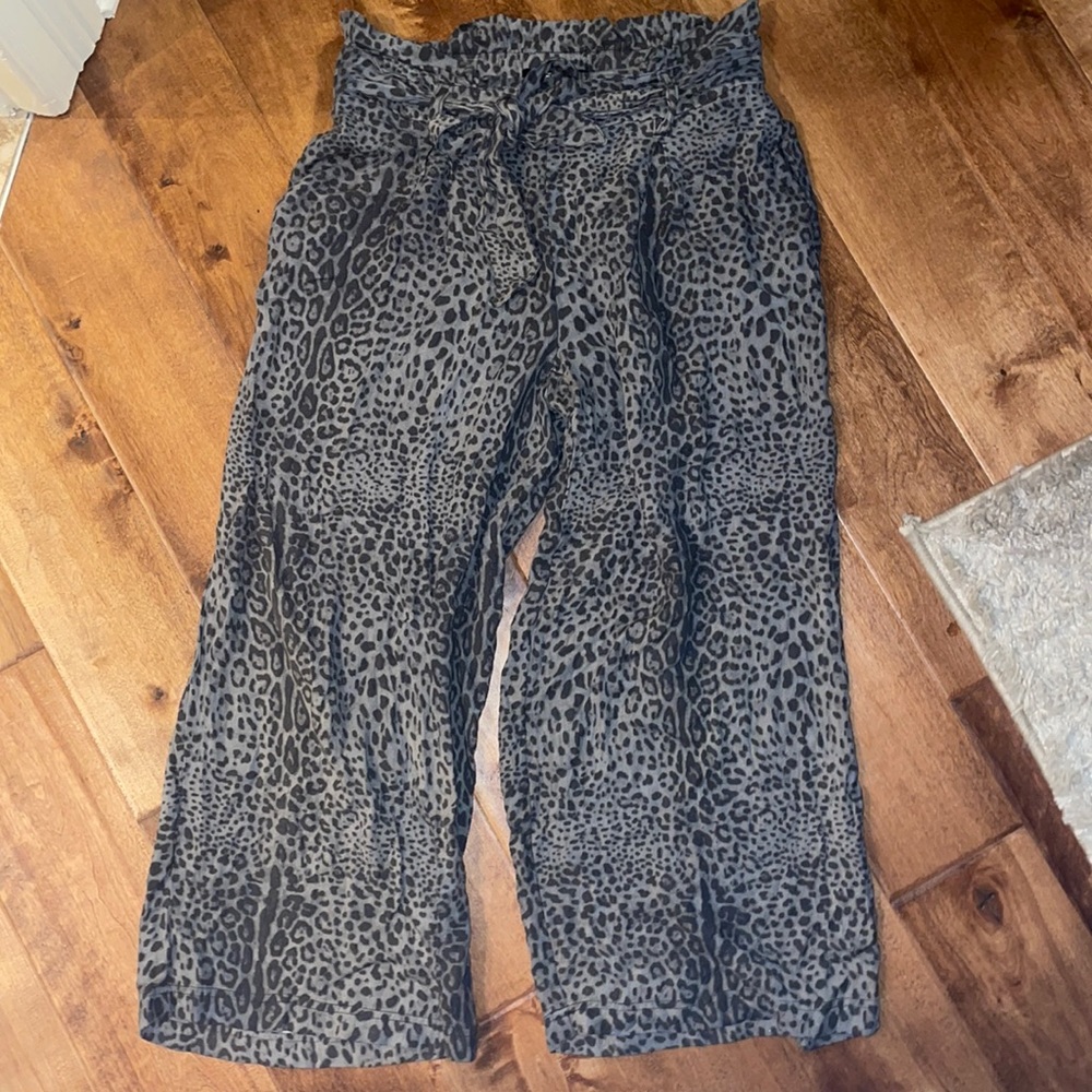 REWASH LOOSE FITTING CHEETAH FLOWY PANTS